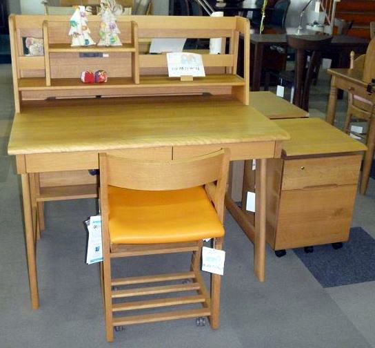 タニ家具／岡山県倉敷市の家具・インテリアショップ 飛騨産業デスク ビギン